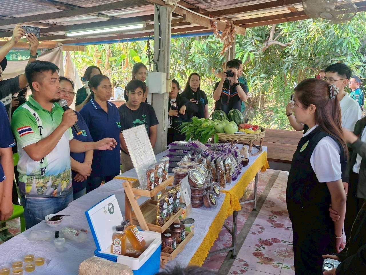 title - ส.ป.ก.ร่วมติดตามรัฐมนตรีช่วยว่าการกระทรวงเกษตรและสหกรณ์ (นางสาวปิยะรัฐชย์ ติยะไพรัช) ลงพื้นที่การตรวจราชการในอำเภอสวรรคโลก อำเภอกงไกรลาศ อำเภอศรีสําโรง และอำเภอเมืองจังหวัดสุโขทัย